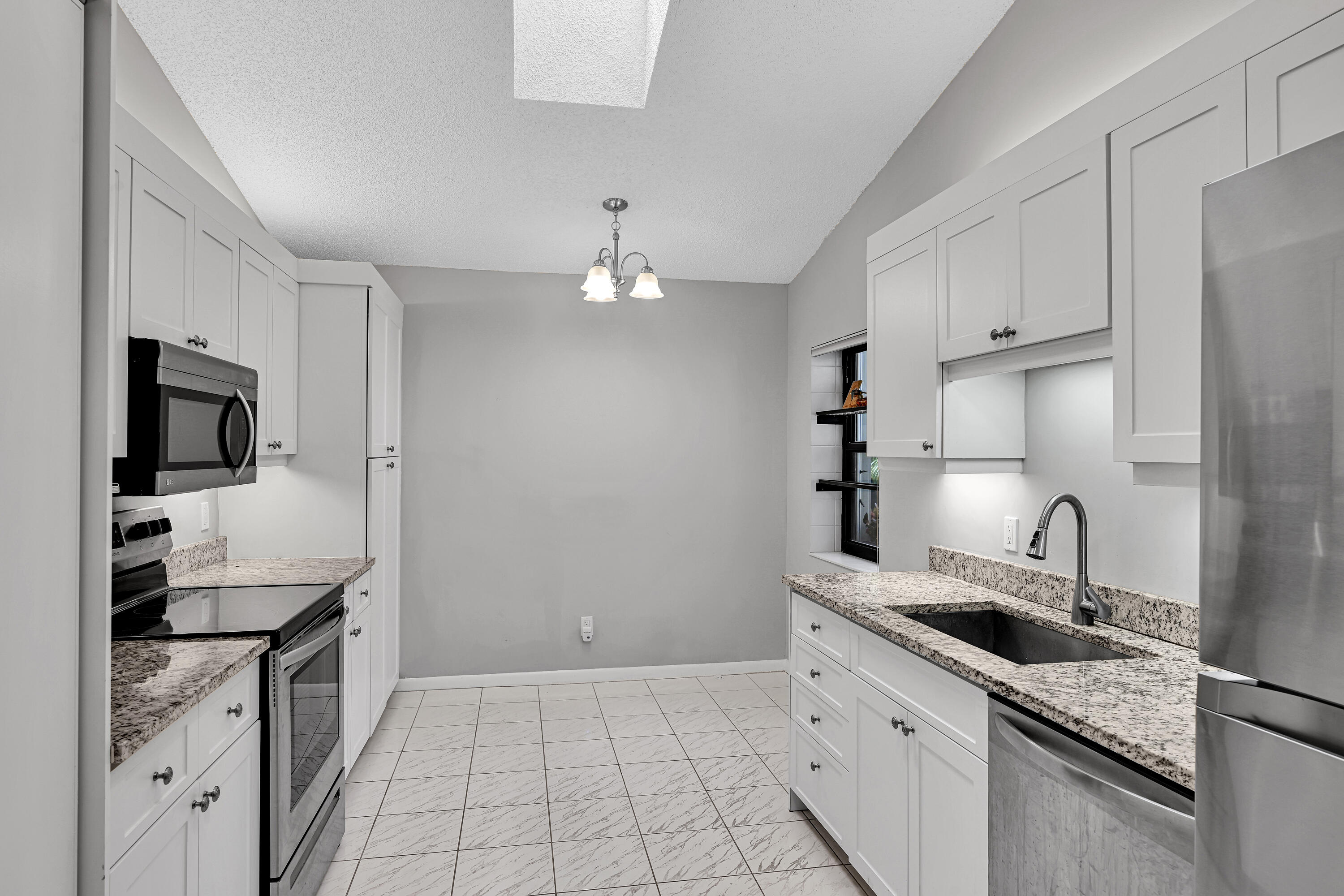 EQUESTRIAN - Residential