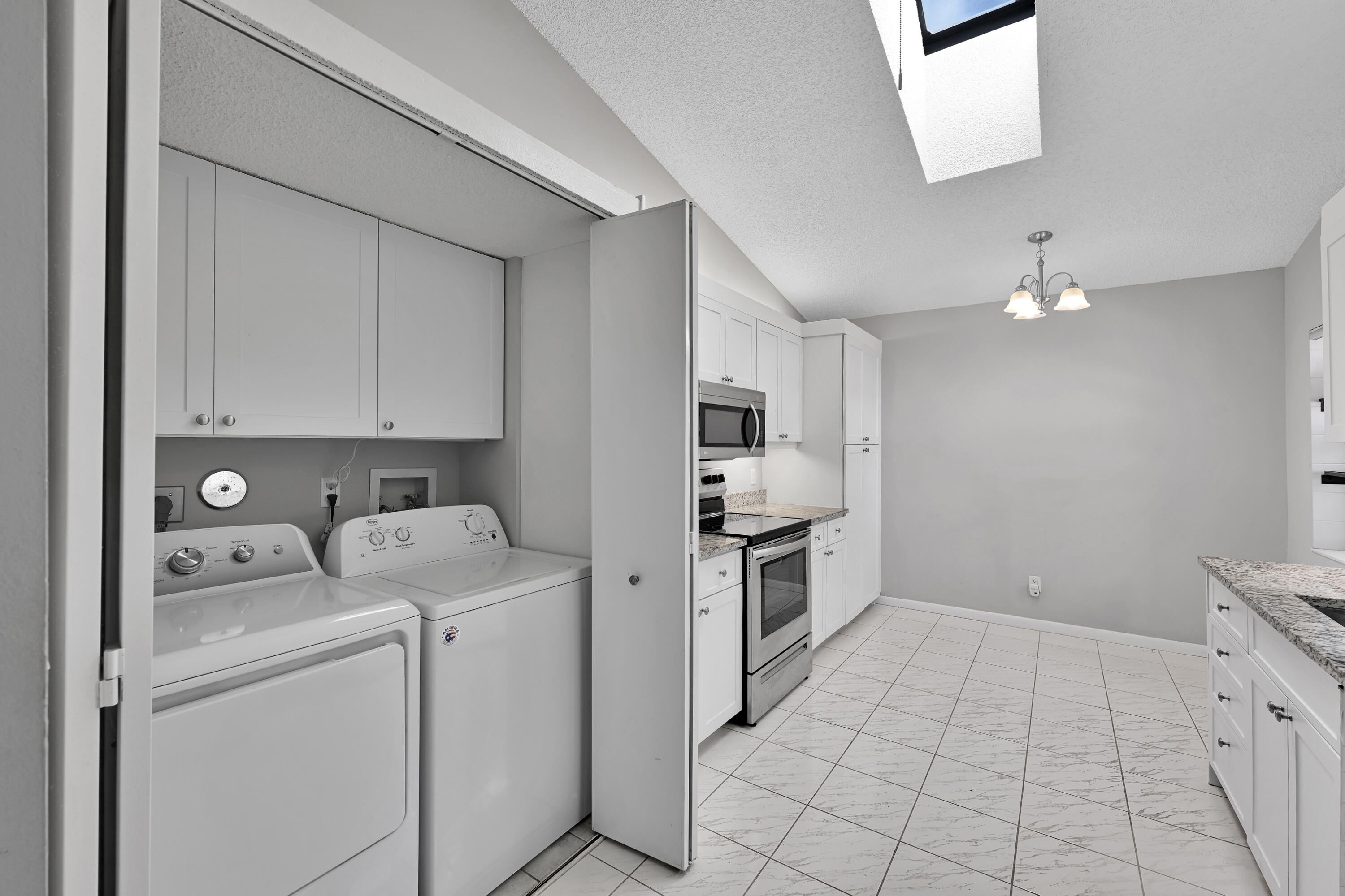 EQUESTRIAN - Residential