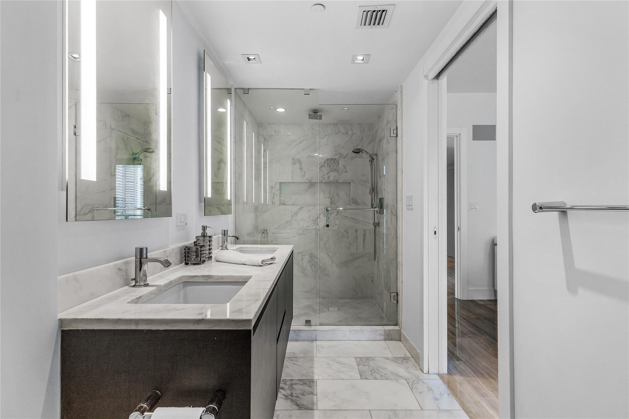 ECHO BRICKELL - Residential