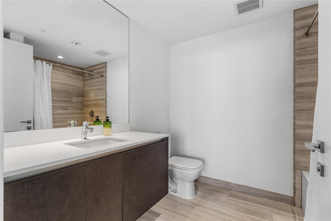 ECHO BRICKELL - Residential