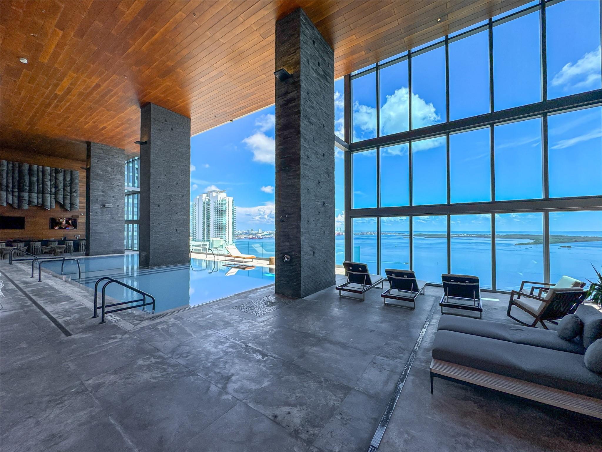 ECHO BRICKELL - Residential