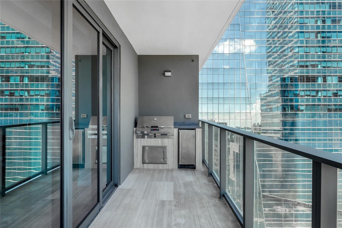 ECHO BRICKELL - Residential