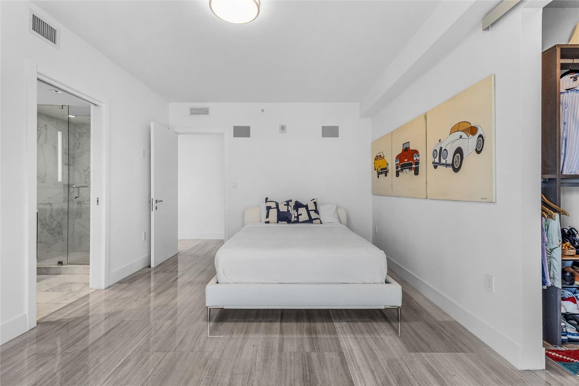 ECHO BRICKELL - Residential