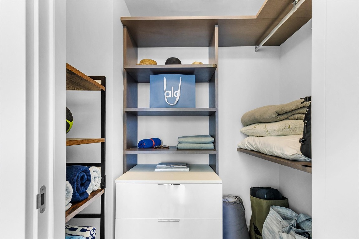 ECHO BRICKELL - Residential