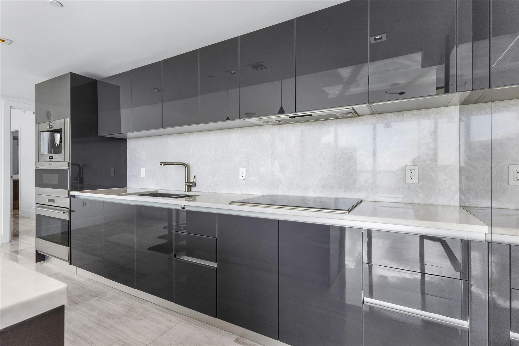 ECHO BRICKELL - Residential