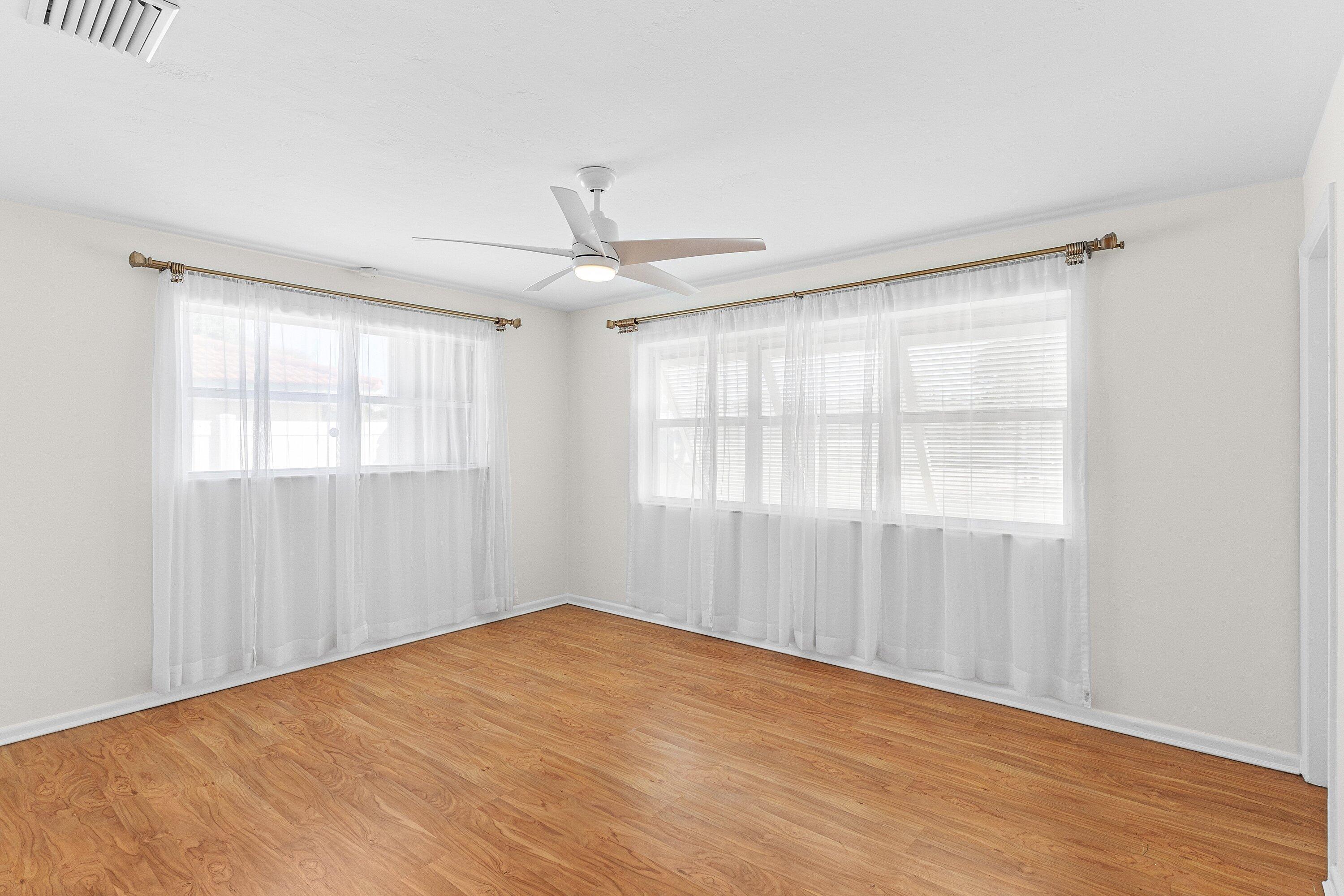 BOCA WOODS - Residential