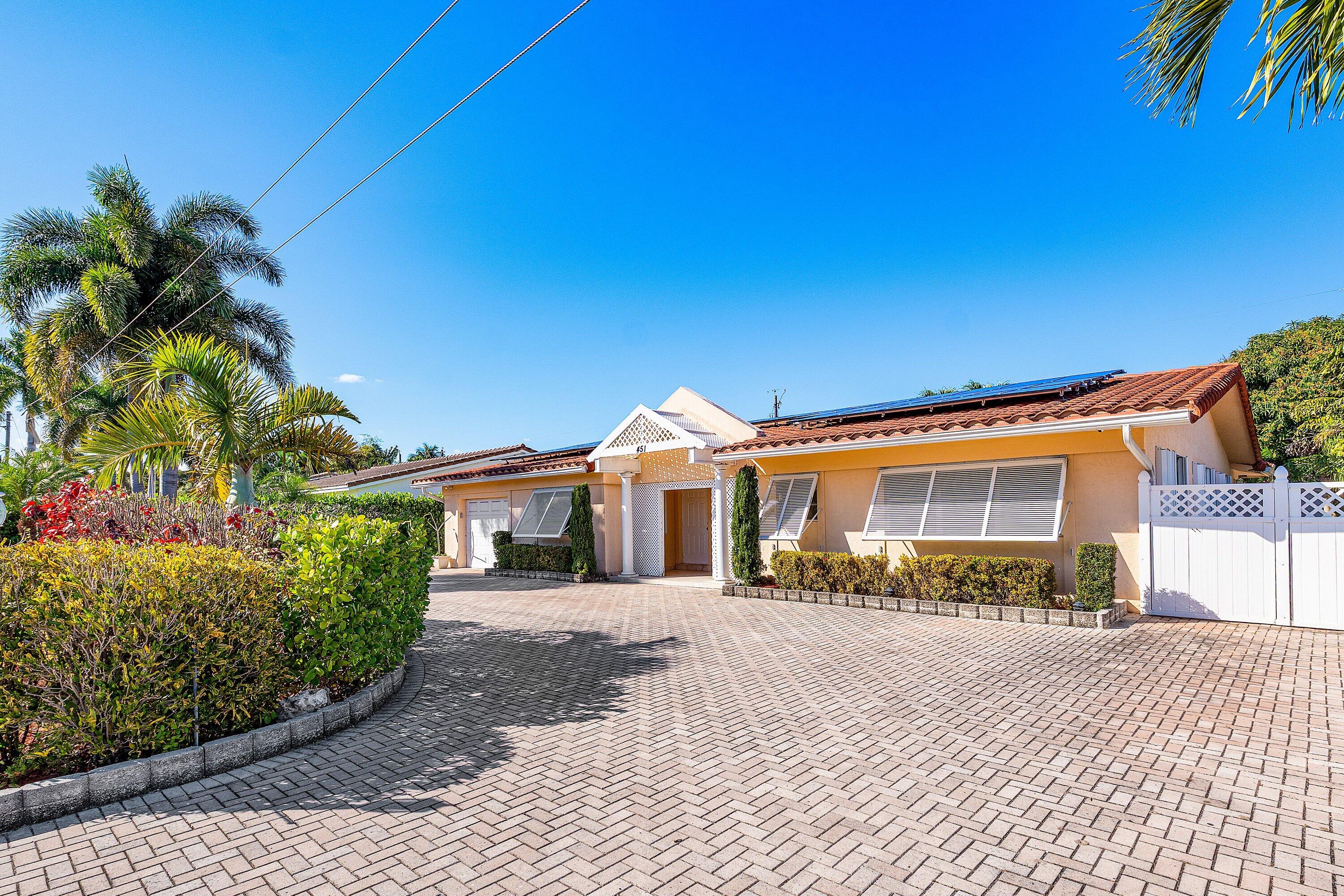 BOCA WOODS - Residential