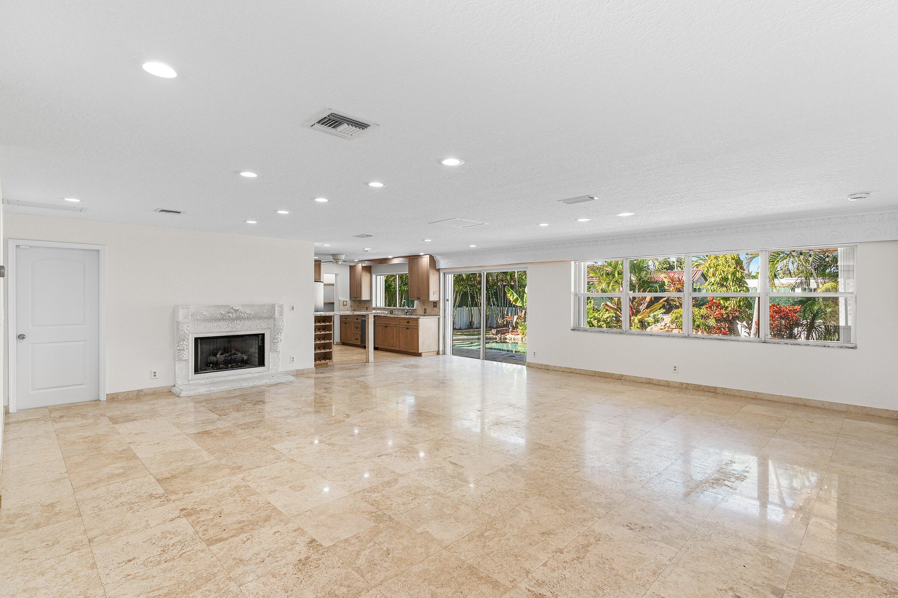 BOCA WOODS - Residential