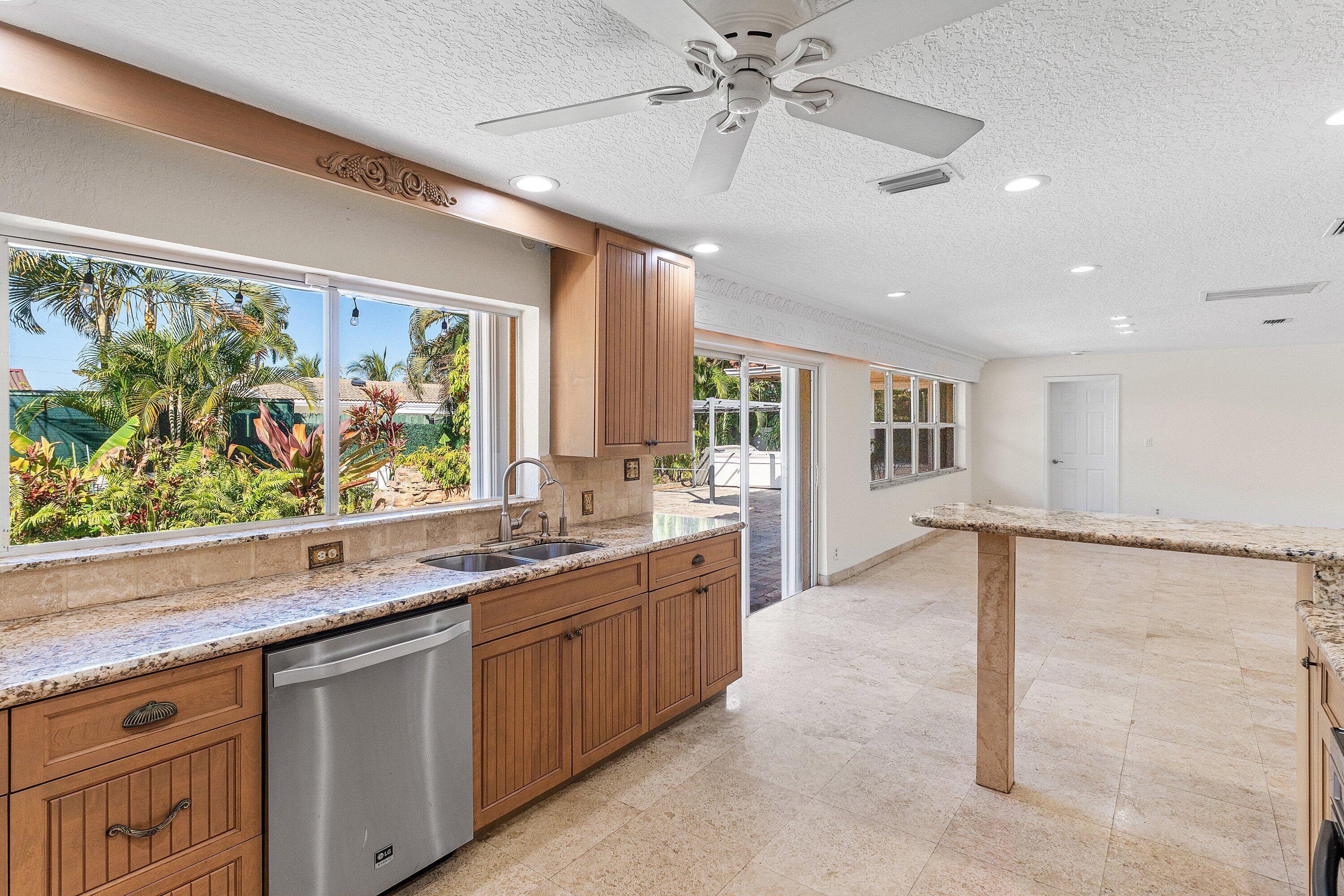 BOCA WOODS - Residential