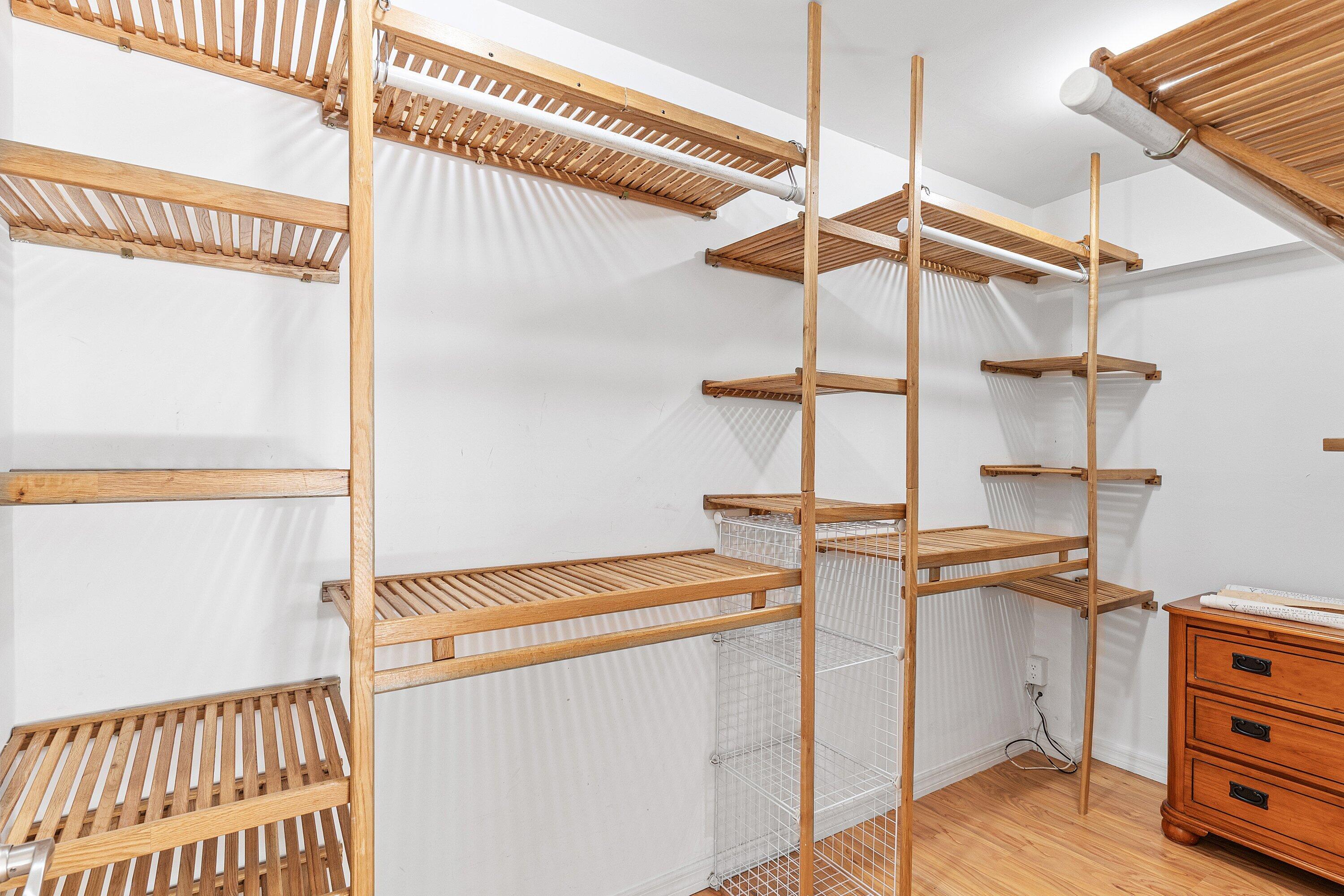 BOCA WOODS - Residential