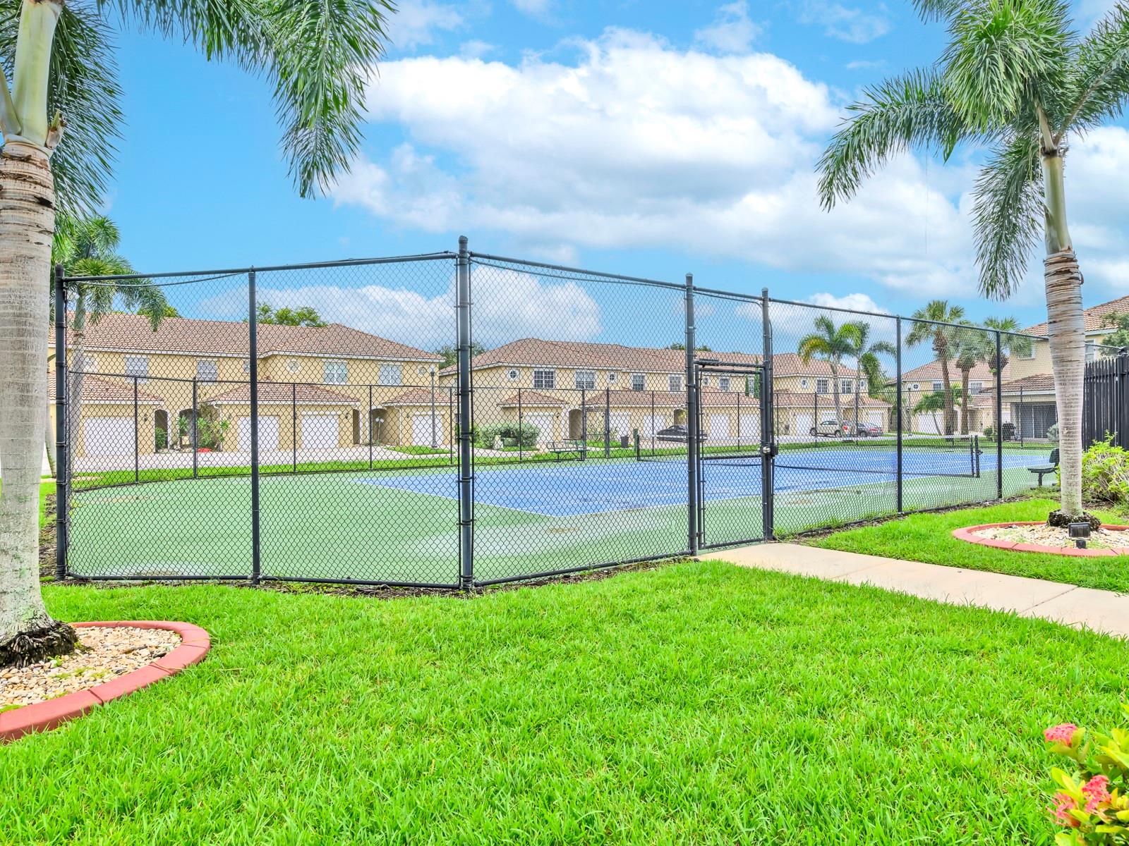 PELICAN POINTE - Residential Lease