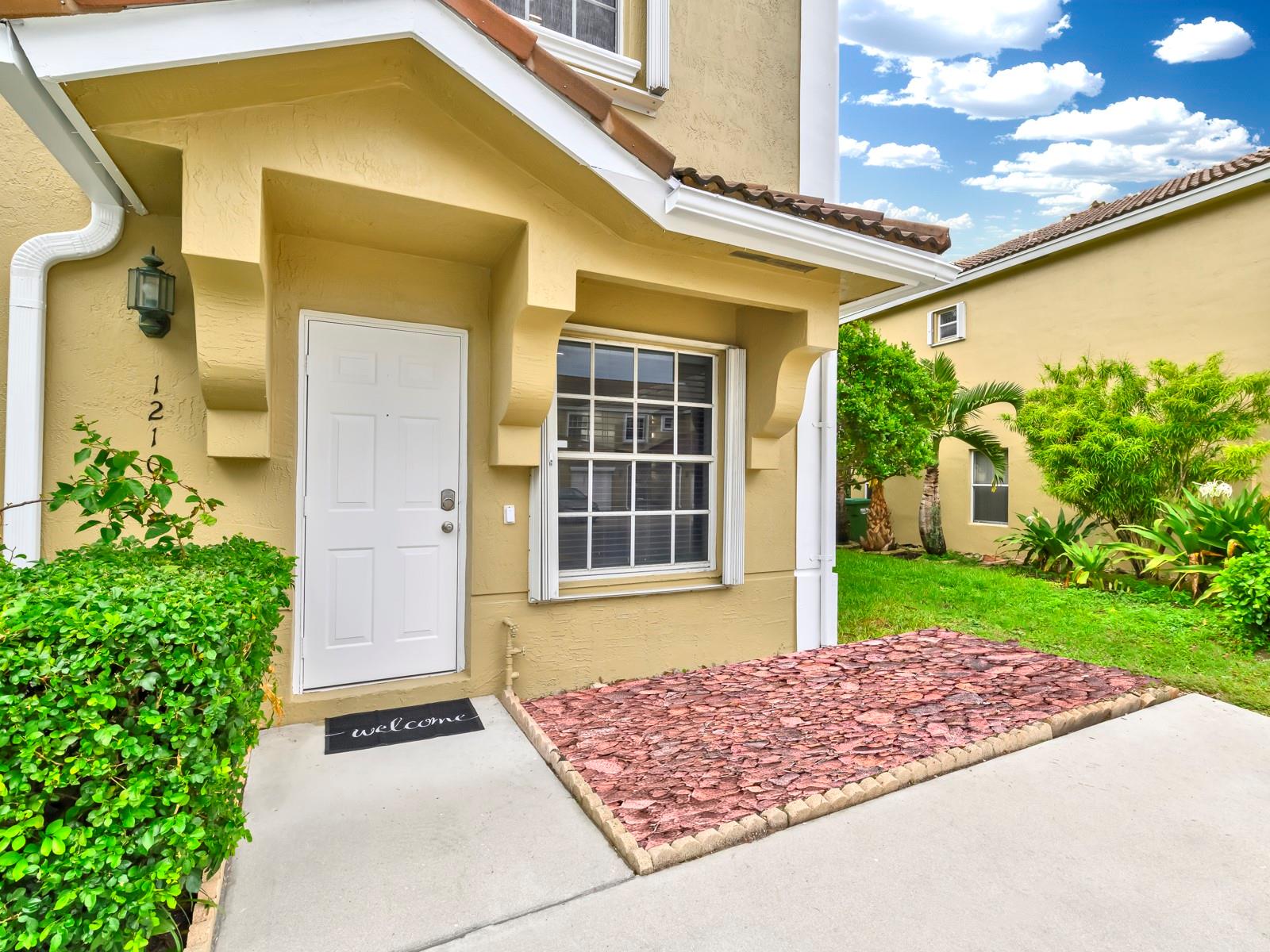 PELICAN POINTE - Residential Lease