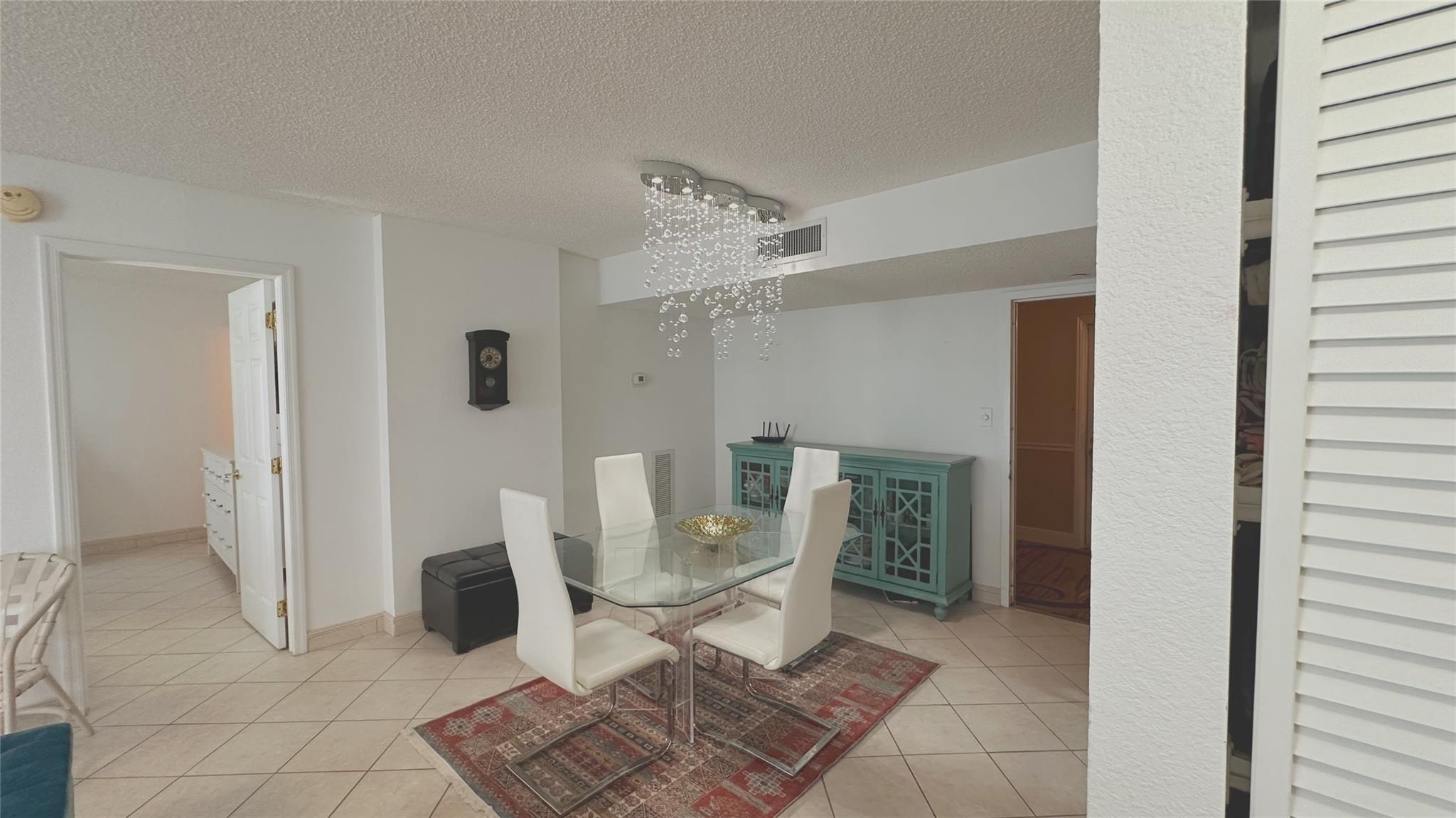 525 N Ocean Blvd 822