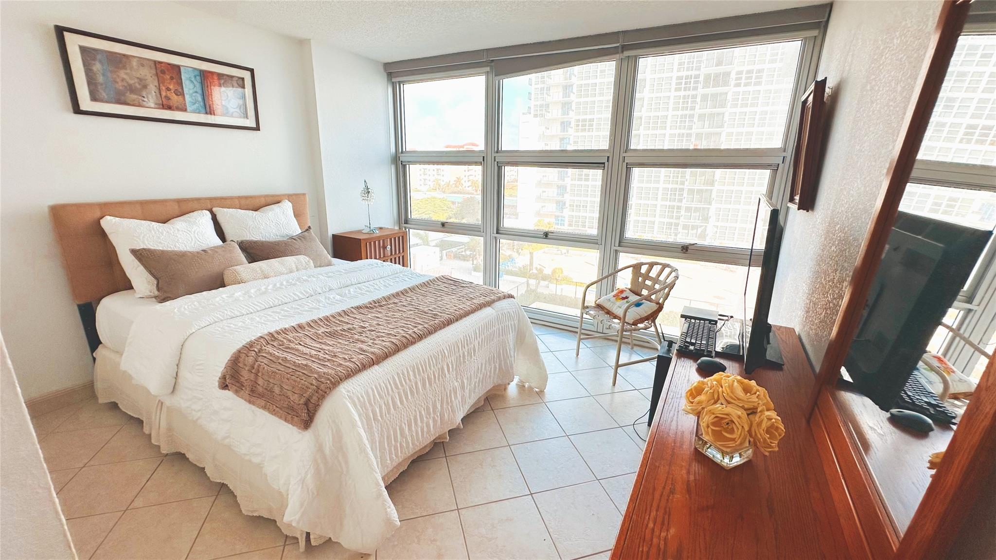 525 N Ocean Blvd 822