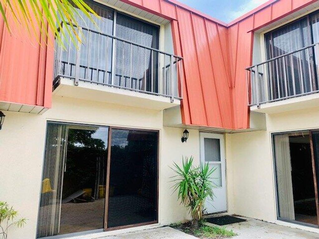 Photo of 3203 E Gardens Drive #D, Palm Beach Gardens, FL 33410 (MLS # R11015829)