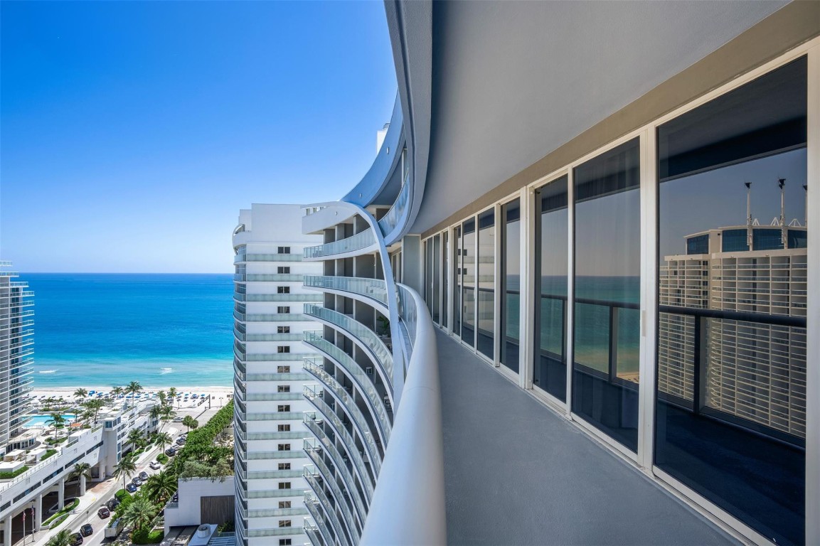 3101 Bayshore Drive 2306