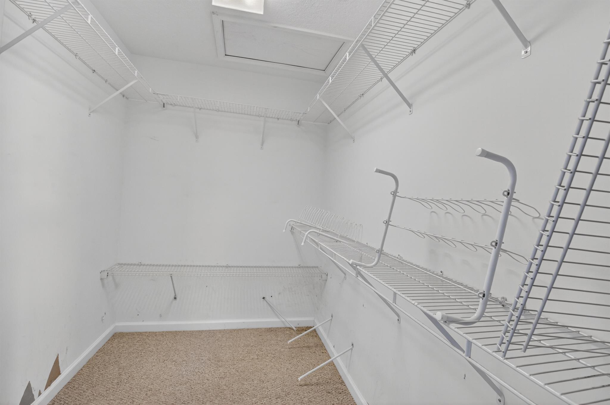 ROYAL LANDINGS - Residential