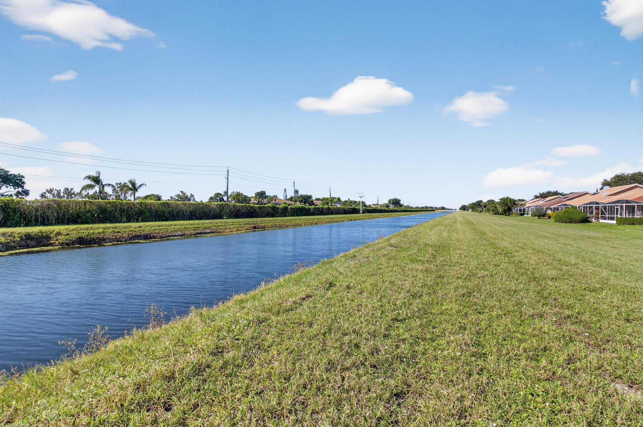 ROYAL LANDINGS - Residential