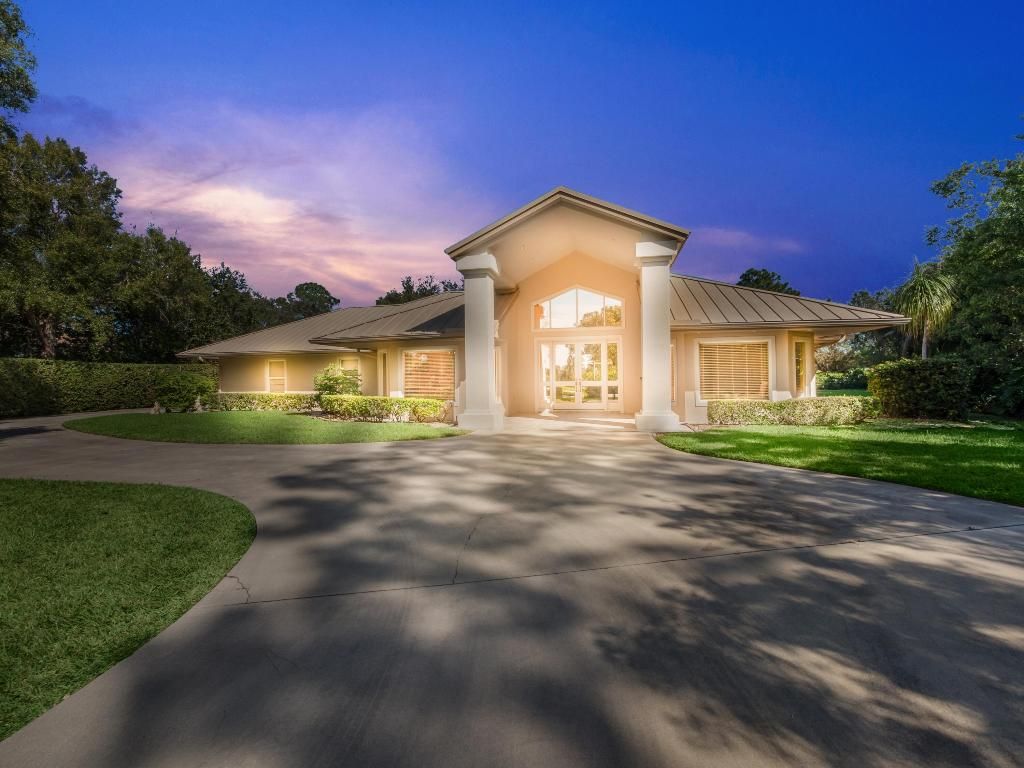 Photo of 7656 Charleston Way, Port Saint Lucie, FL 34986 (MLS # R10939916)