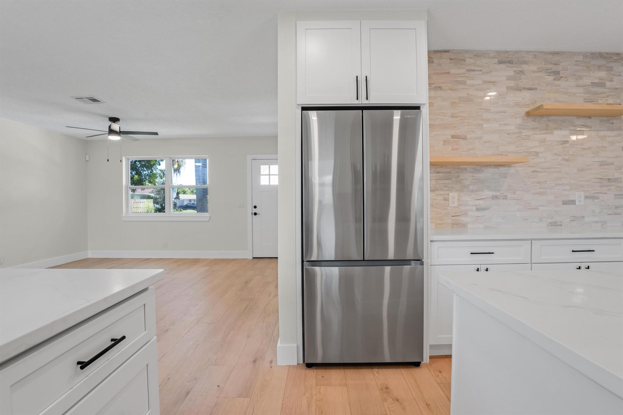 DELRAY SHORES FIRST ADD - Residential