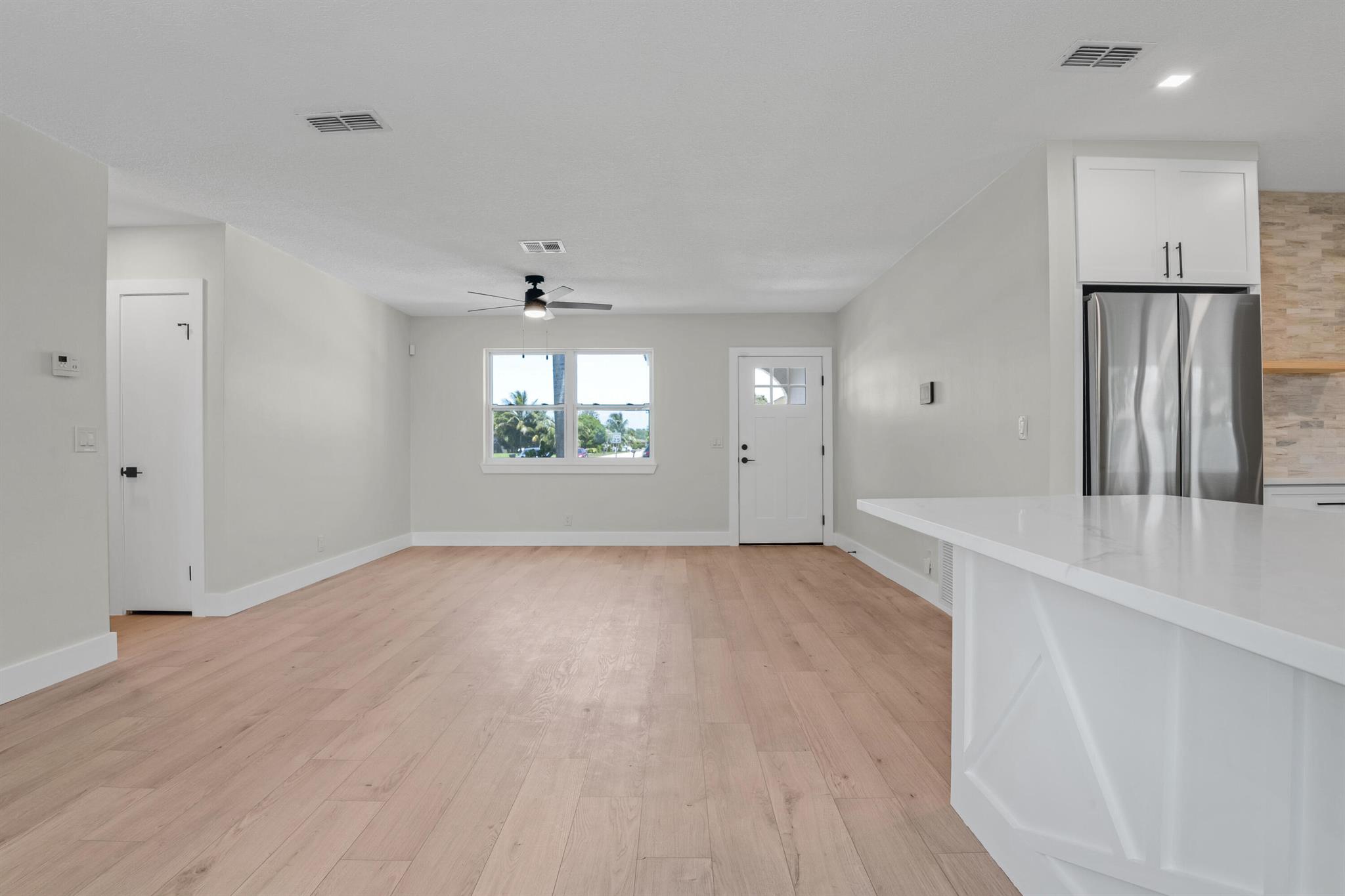 DELRAY SHORES FIRST ADD - Residential