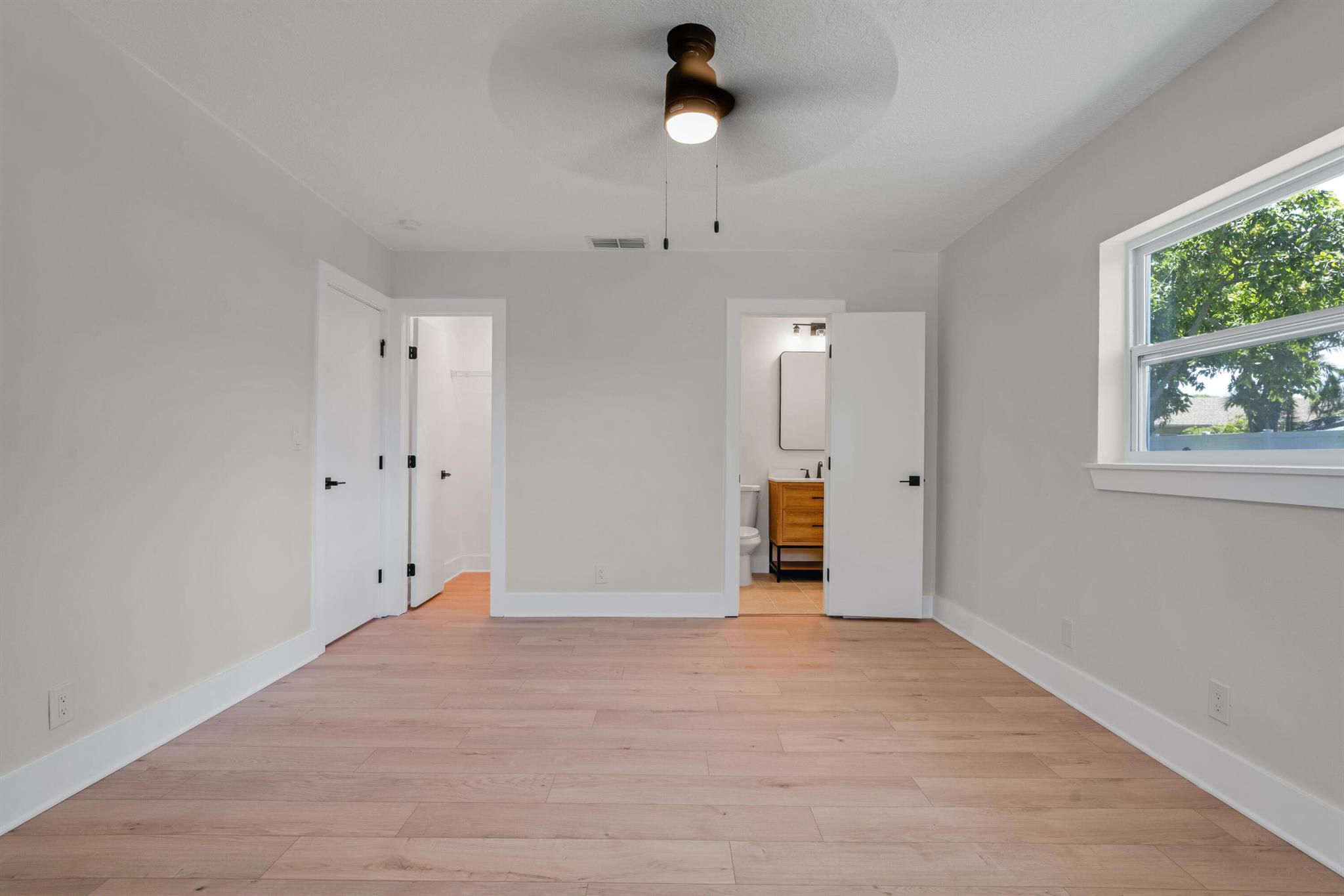 DELRAY SHORES FIRST ADD - Residential