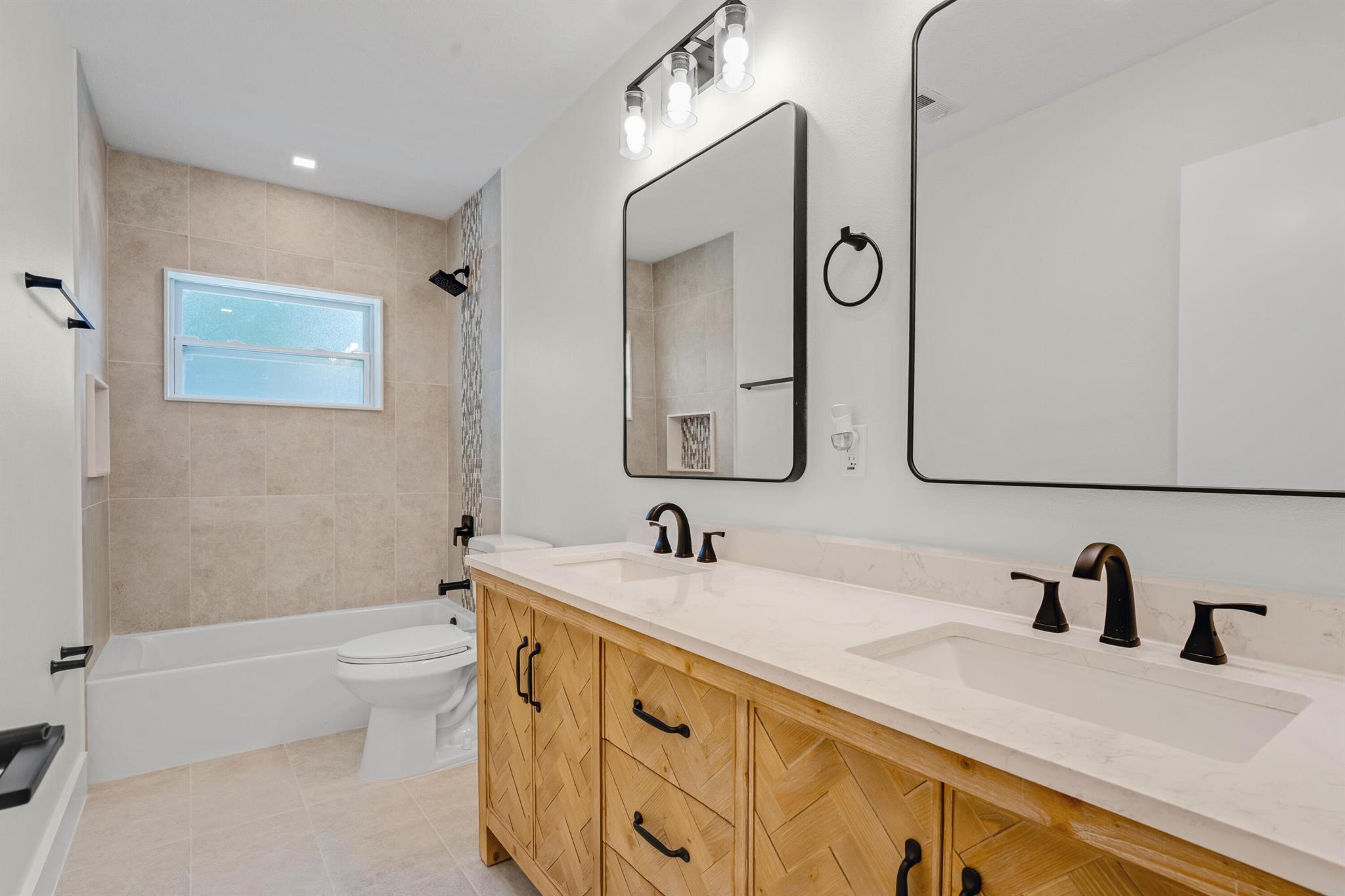 DELRAY SHORES FIRST ADD - Residential