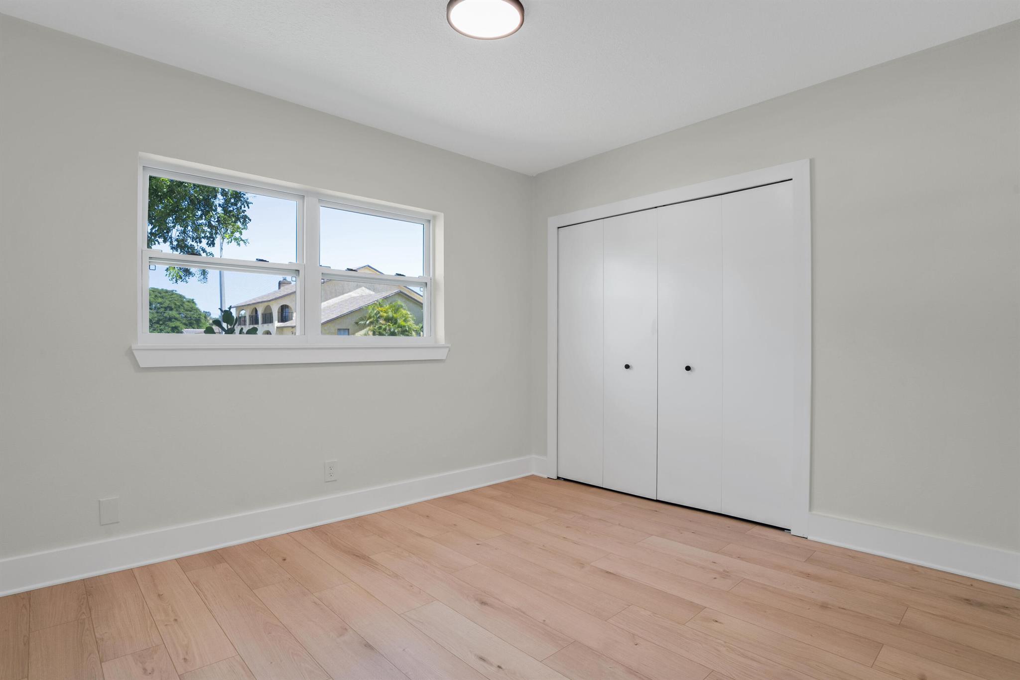 DELRAY SHORES FIRST ADD - Residential