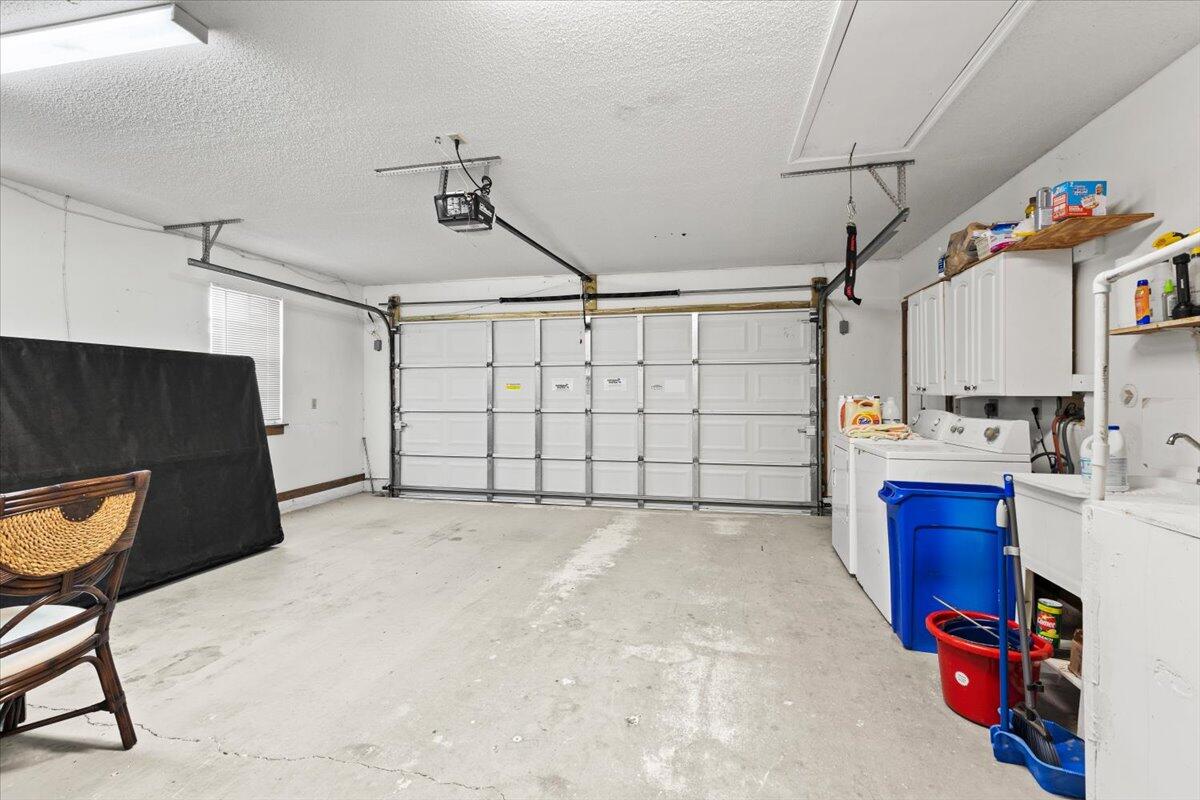 Acreage & Unrec - Residential