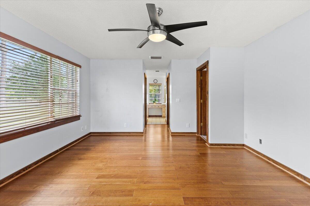 Acreage & Unrec - Residential