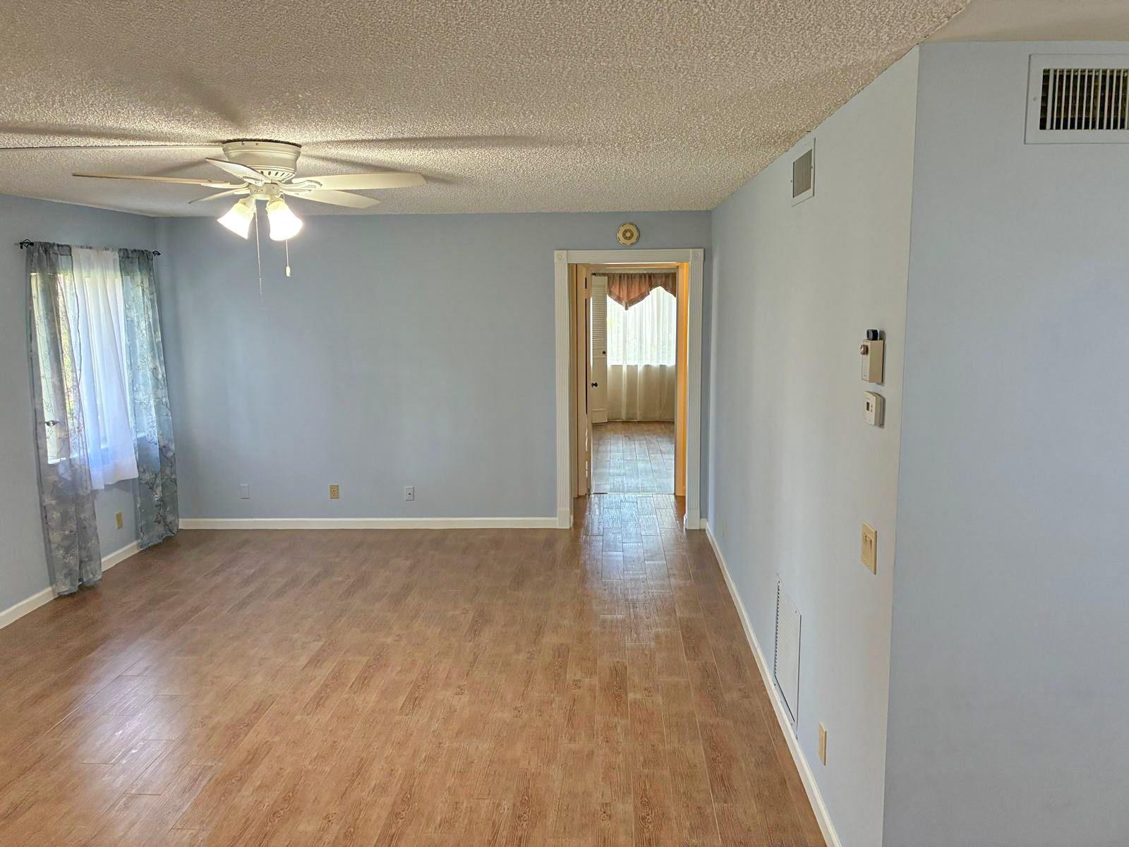 Pine Rdg Condo 03 South - Residential Lease