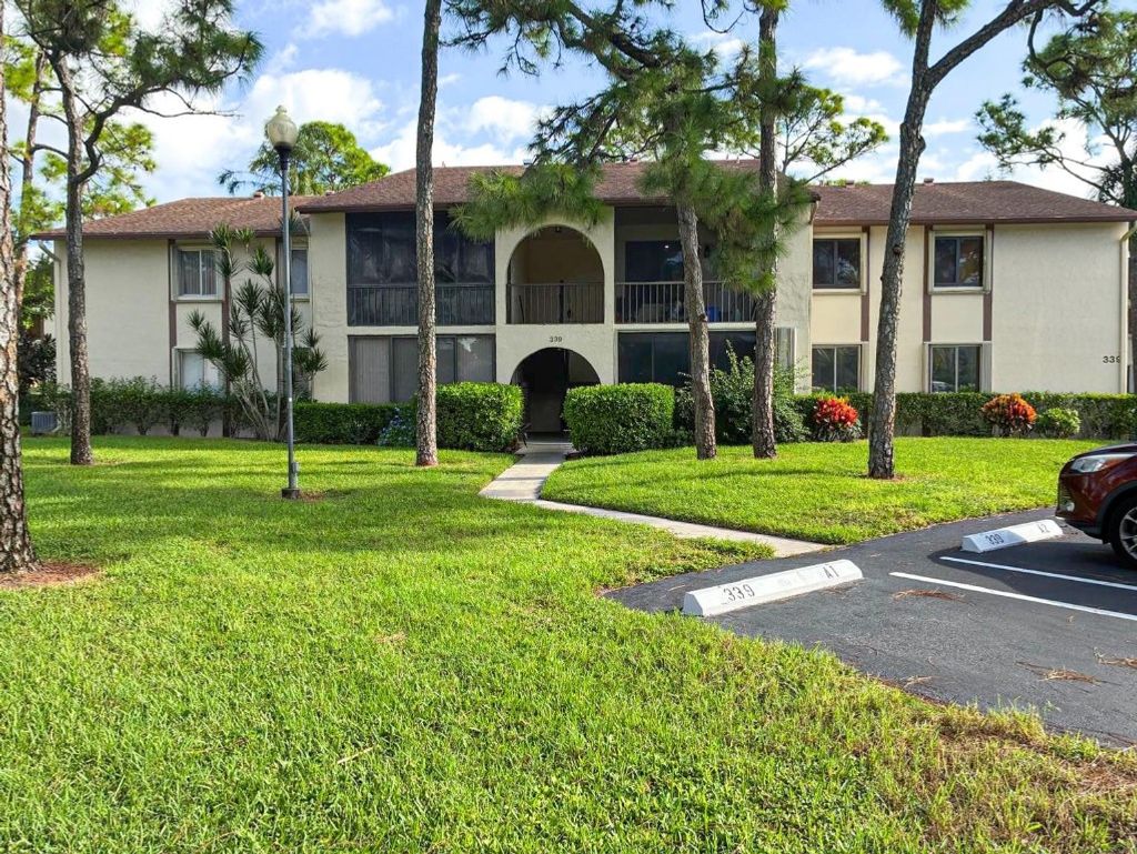 Photo of 339 Knotty Pine Circle #A-1, Greenacres, FL 33463 (MLS # F10533364)