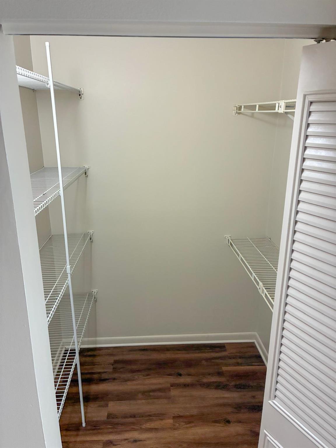 Pine Rdg Condo 03 South - Residential Lease