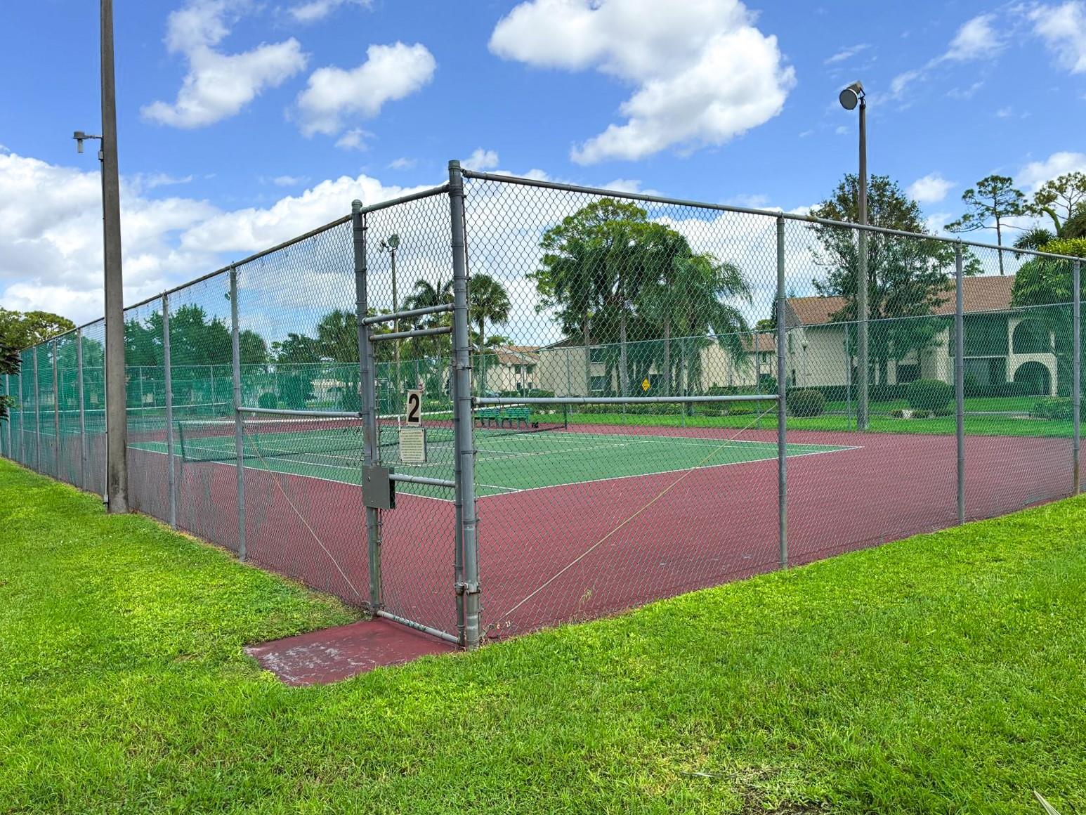 Pine Rdg Condo 03 South - Residential Lease