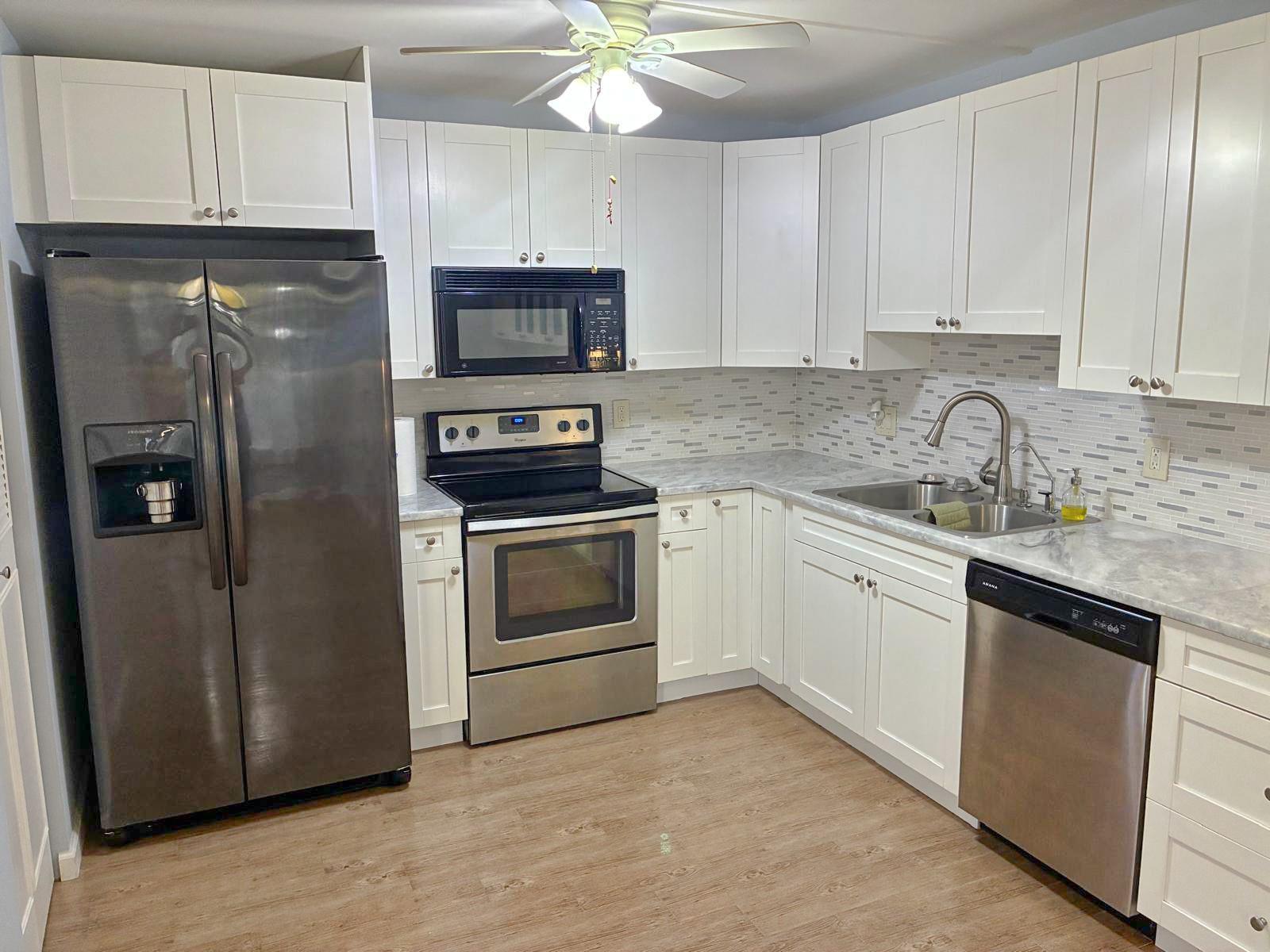 Pine Rdg Condo 03 South - Residential Lease