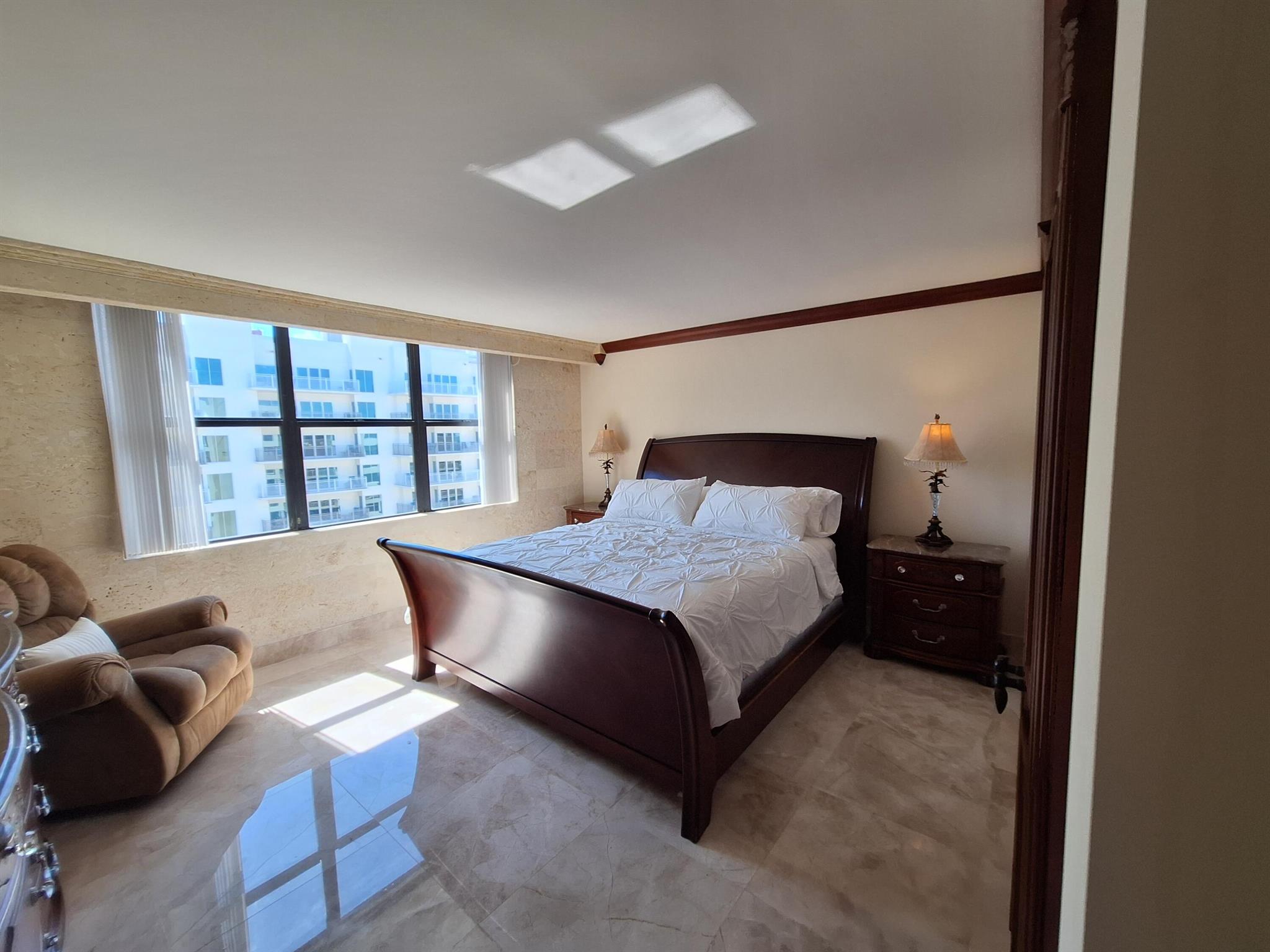 OCEANTREE CONDO - Residential Lease