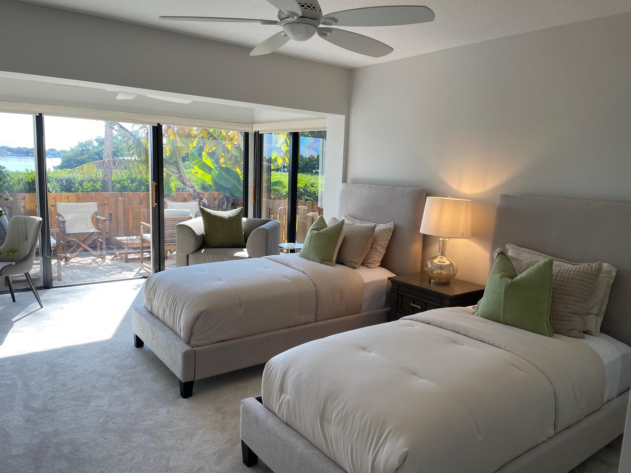 TWELVE OAKS CONDO - Residential