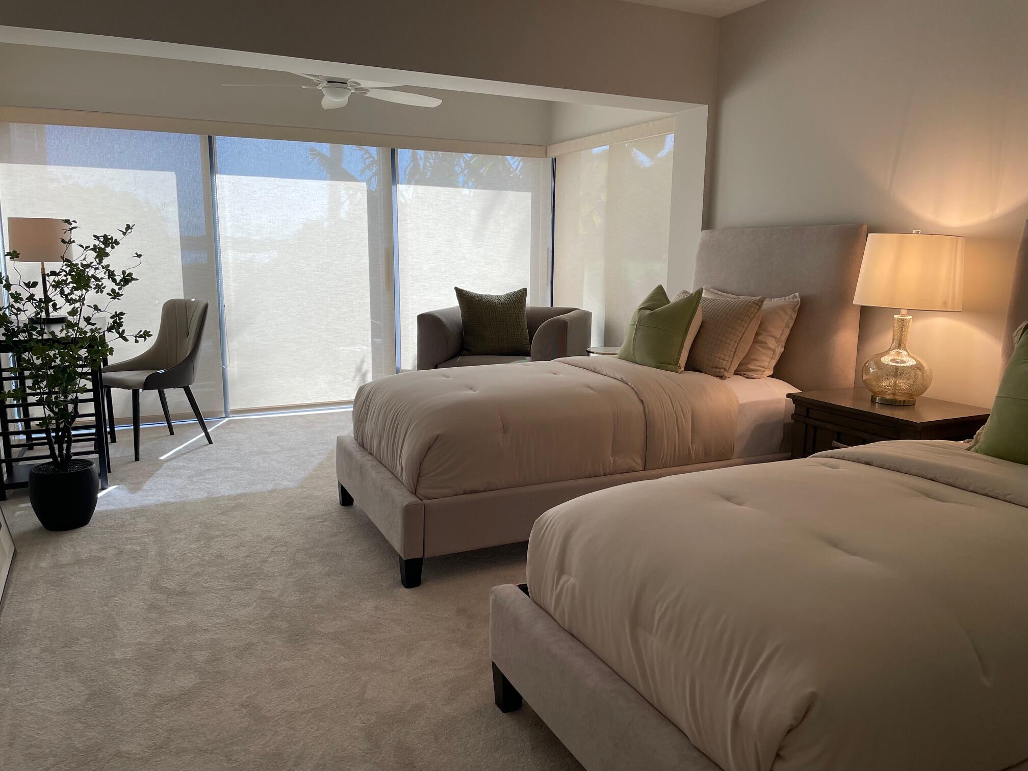 TWELVE OAKS CONDO - Residential