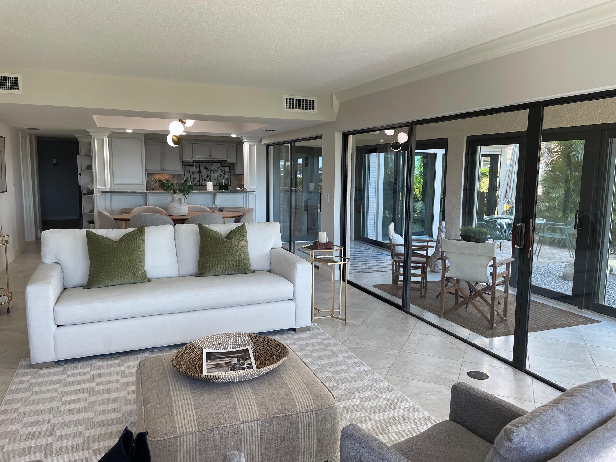 TWELVE OAKS CONDO - Residential