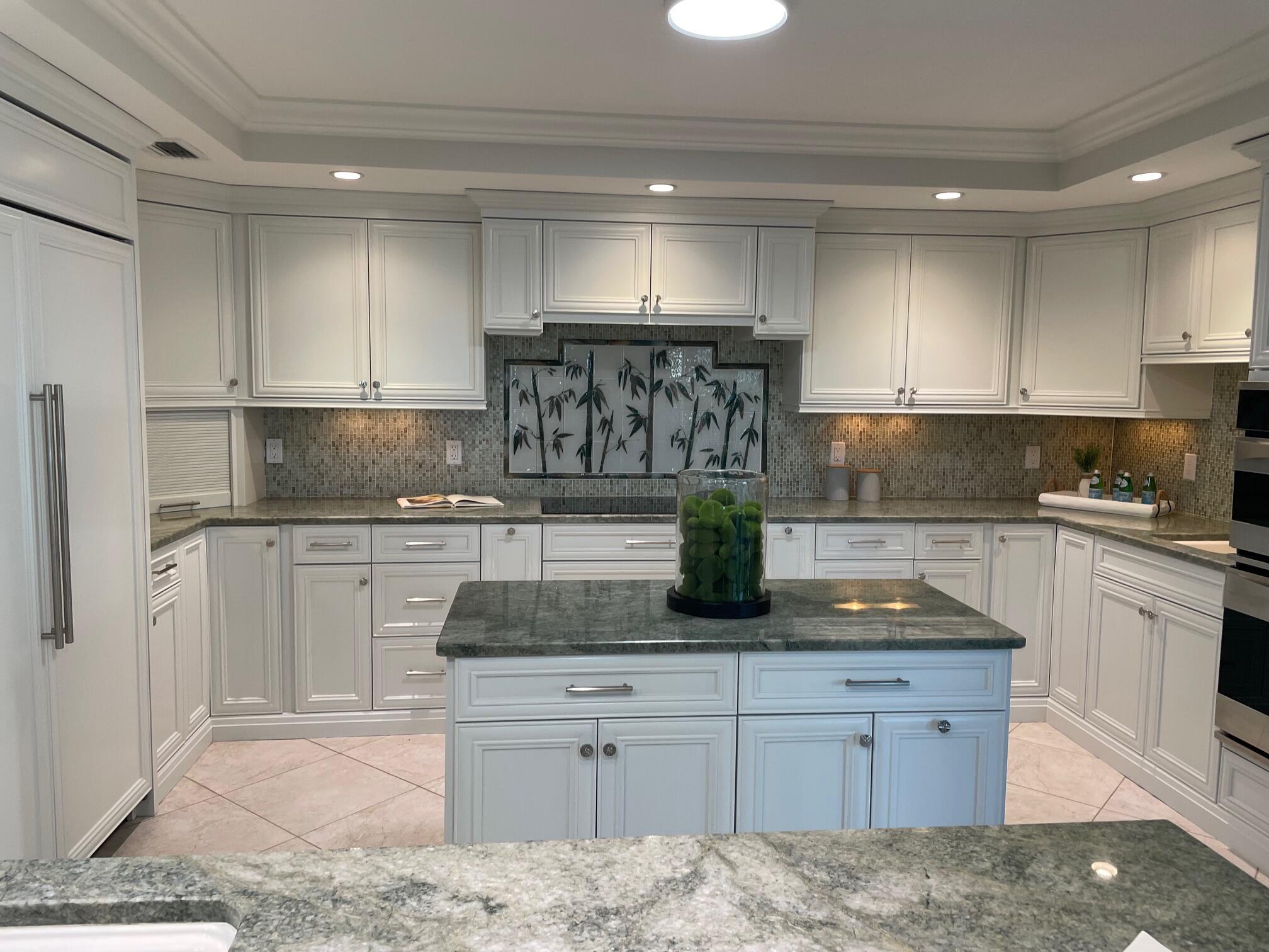 TWELVE OAKS CONDO - Residential