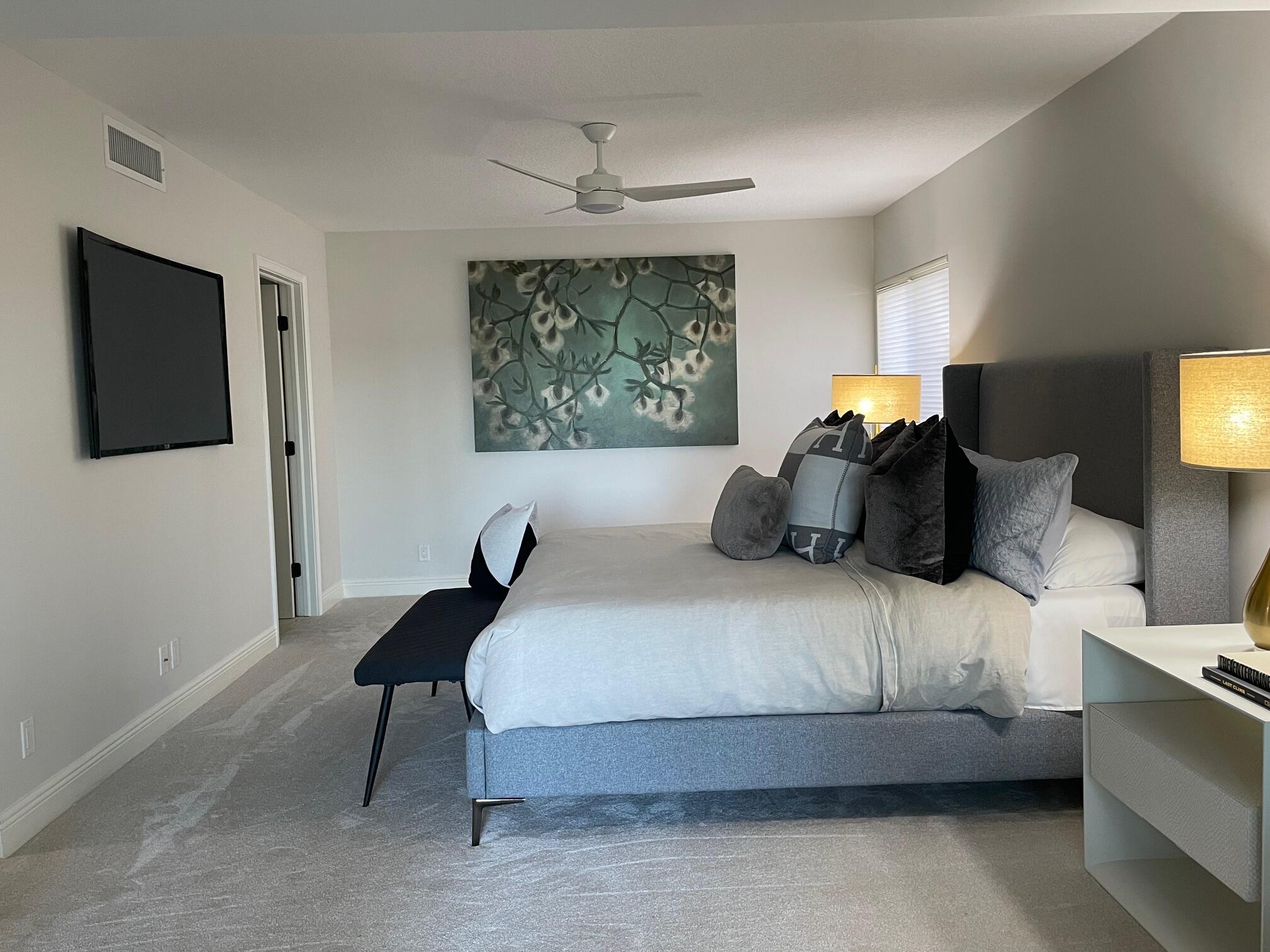 TWELVE OAKS CONDO - Residential