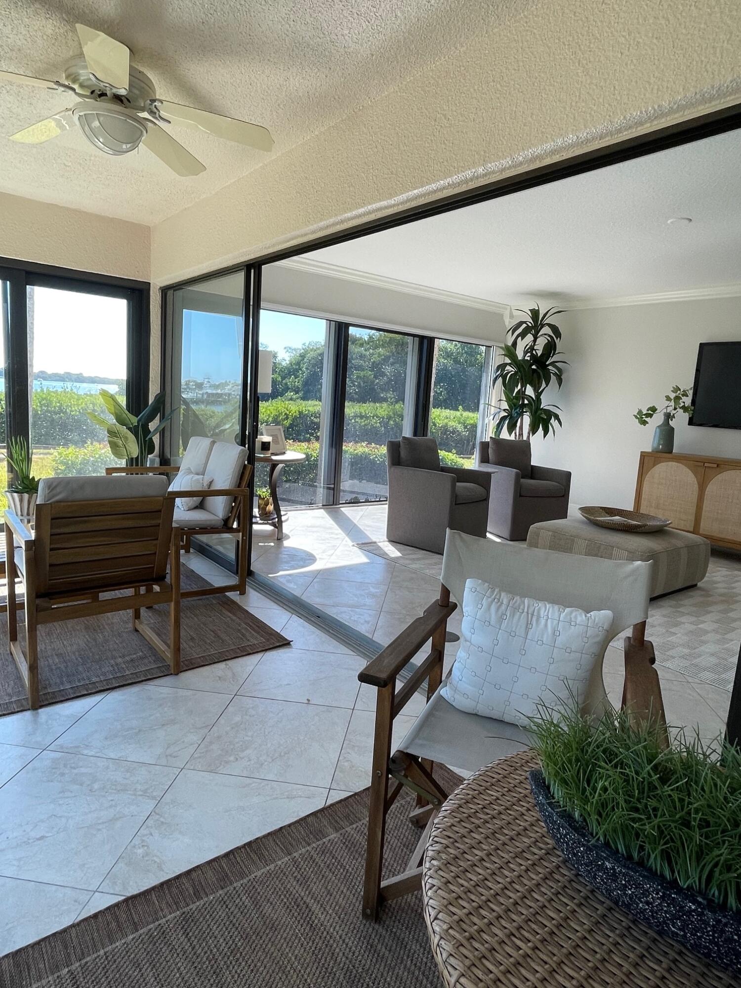 TWELVE OAKS CONDO - Residential