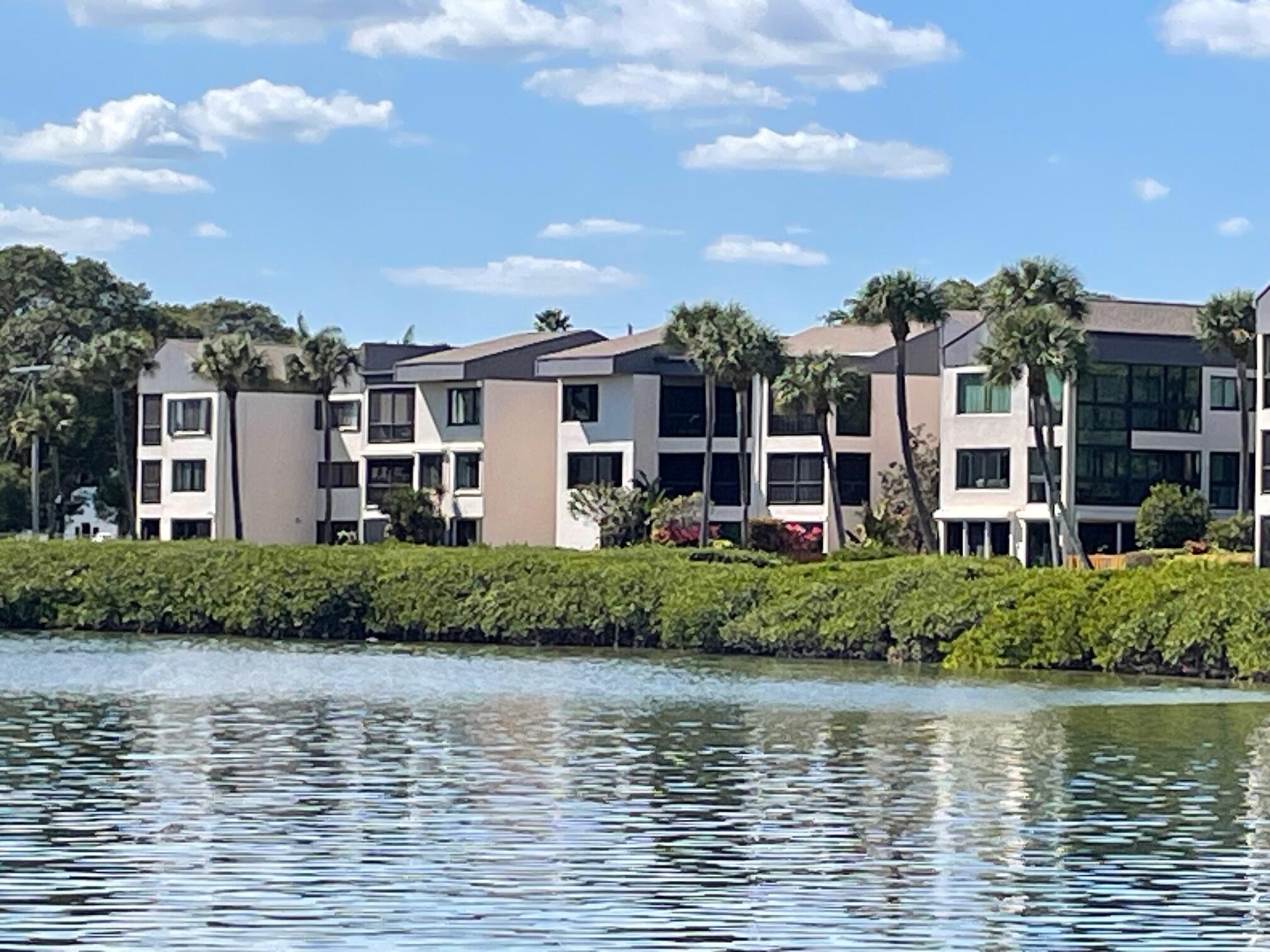 TWELVE OAKS CONDO - Residential