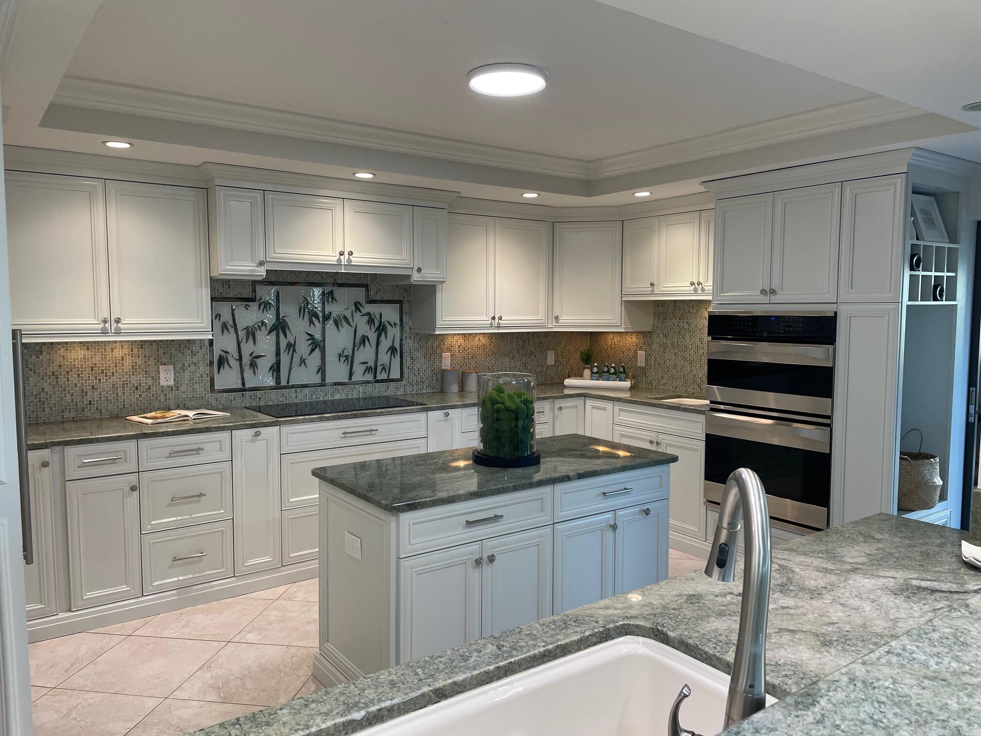 TWELVE OAKS CONDO - Residential