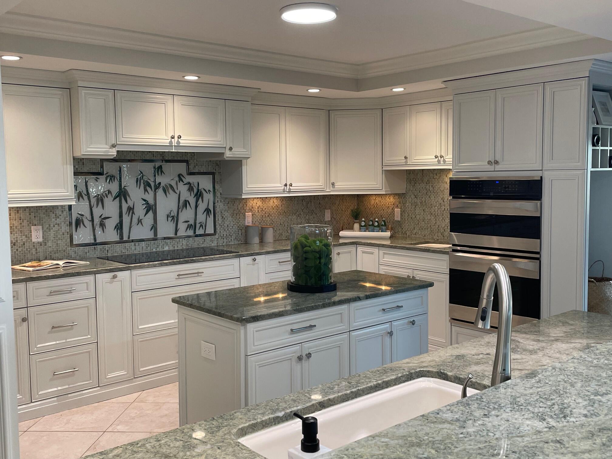 TWELVE OAKS CONDO - Residential