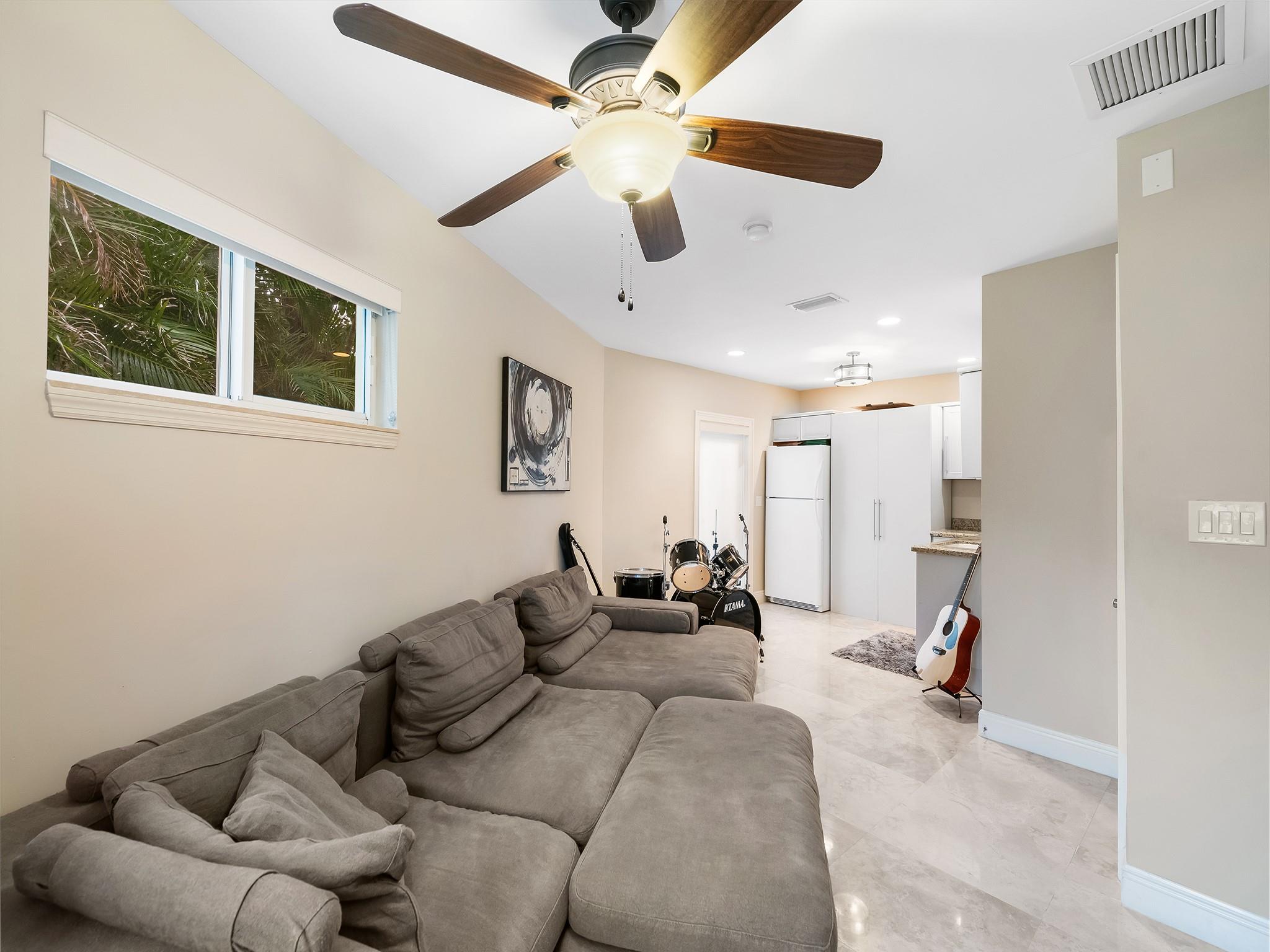 The Cove 5th Sec 39-5 B - Residential