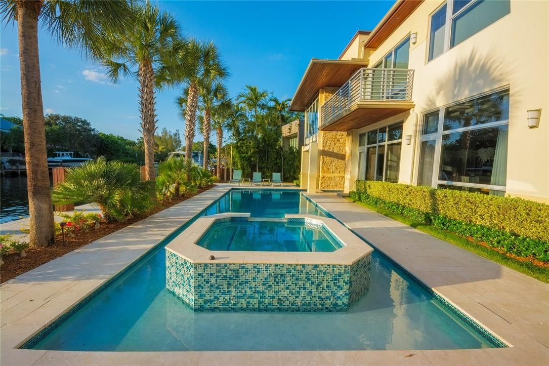 Navarro Isle 15-40 B - Residential