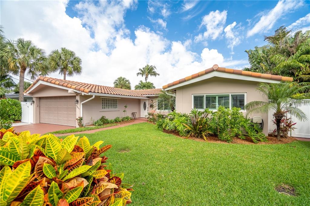 Poinsettia Heights River - Residential