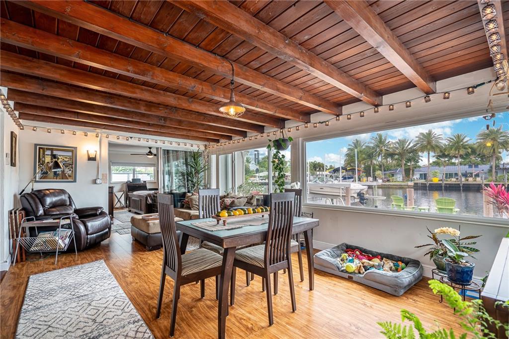 Poinsettia Heights River - Residential