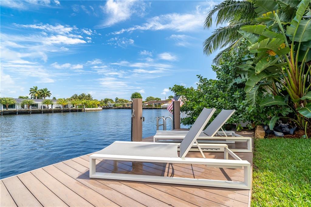 Poinsettia Heights River - Residential
